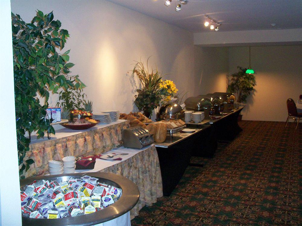 Holiday Inn Nashua, An Ihg Hotel Restaurant photo